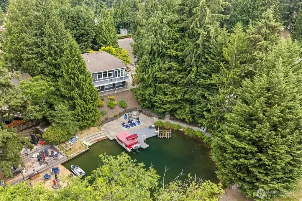 3324 Deer Island Drive E Lake Tapps WA 98003