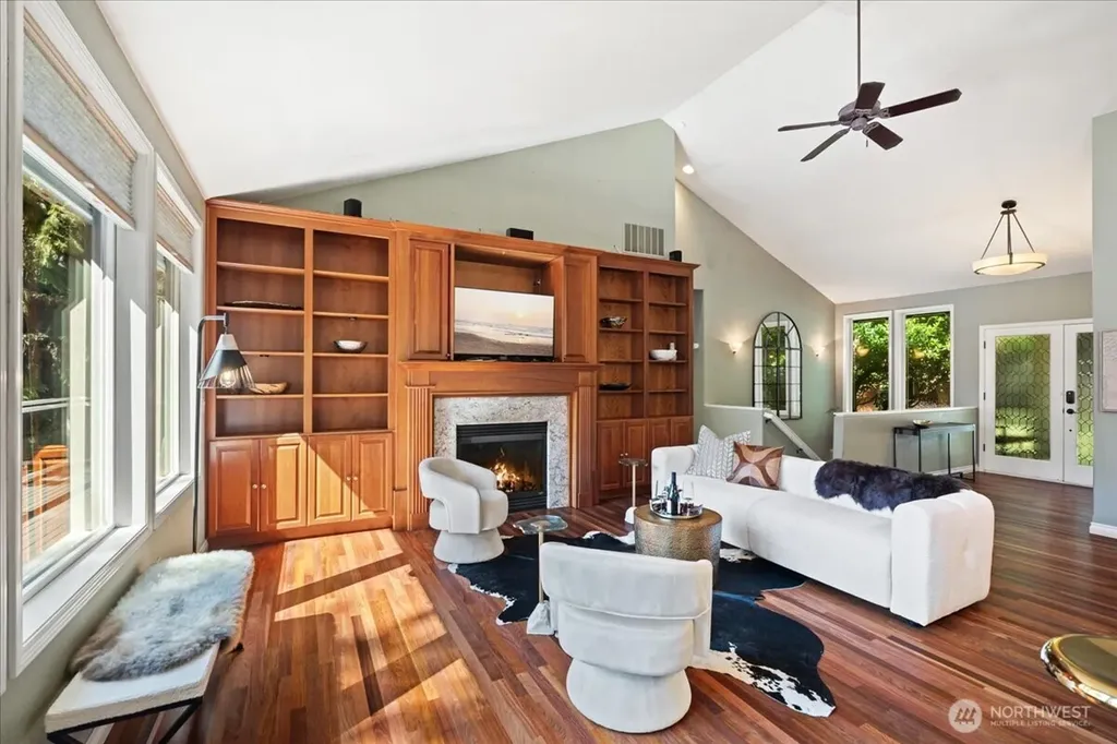 3324 Deer Island Drive E Lake Tapps WA 98003