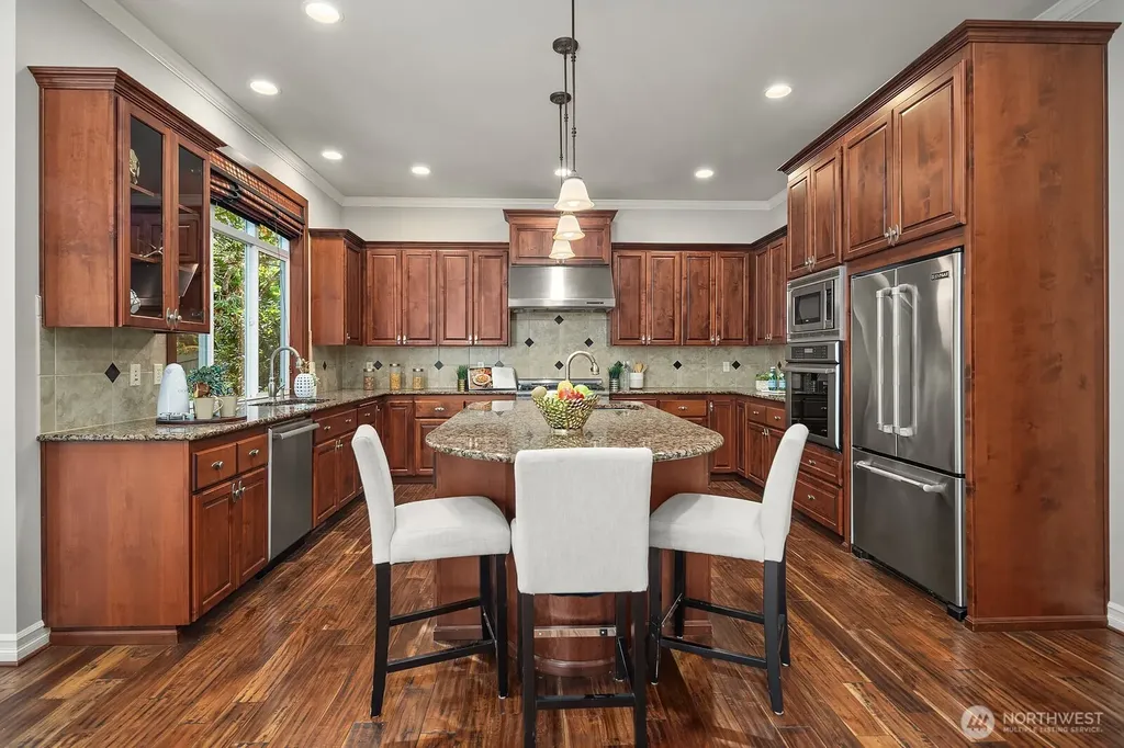 2098 211th Place SE Sammamish WA 98075