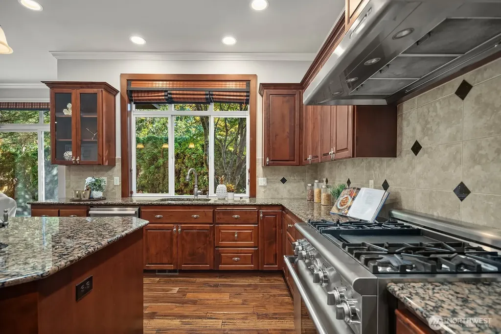2098 211th Place SE Sammamish WA 98075