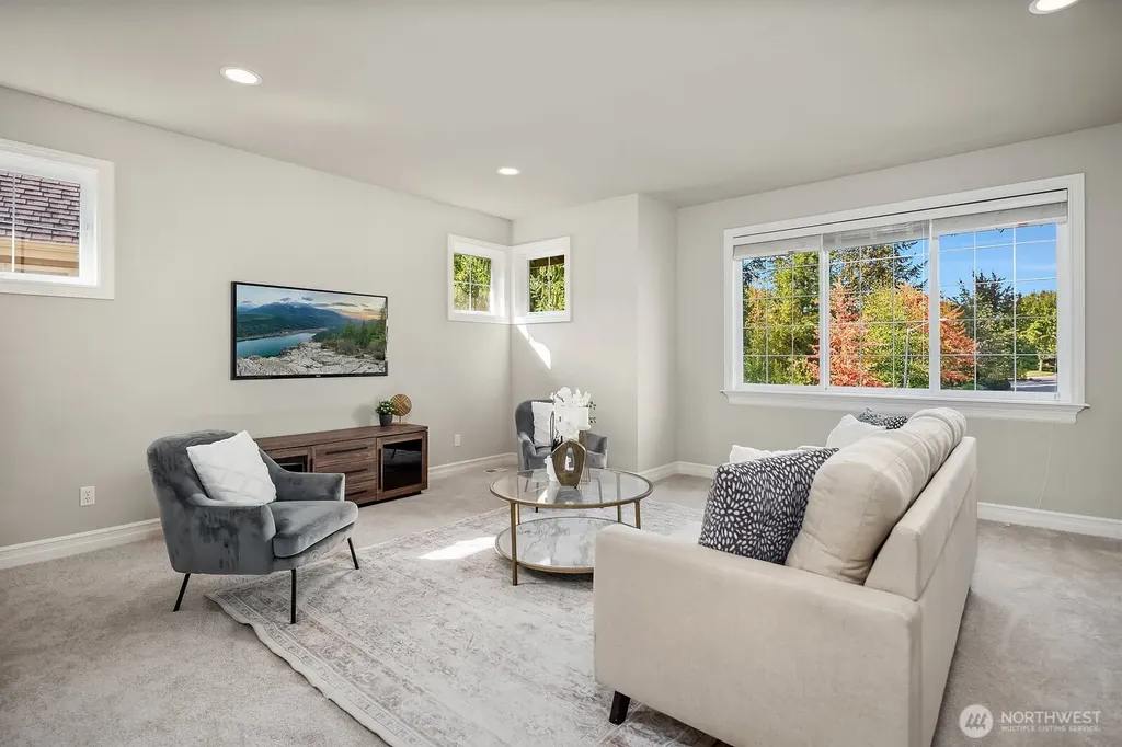 2098 211th Place SE Sammamish WA 98075