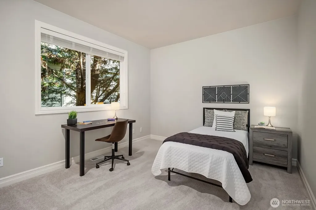 2098 211th Place SE Sammamish WA 98075