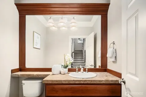 2098 211th Place SE Sammamish WA 98075