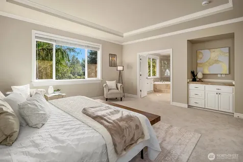 2098 211th Place SE Sammamish WA 98075