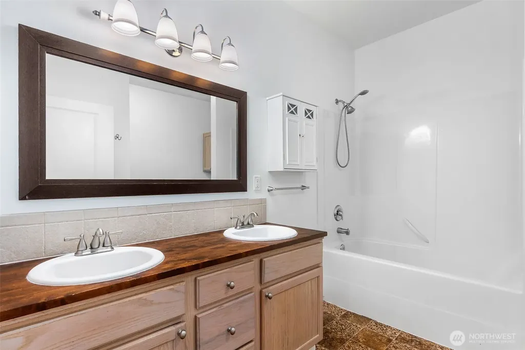 17818 SE Overlake Court Yelm WA 98597