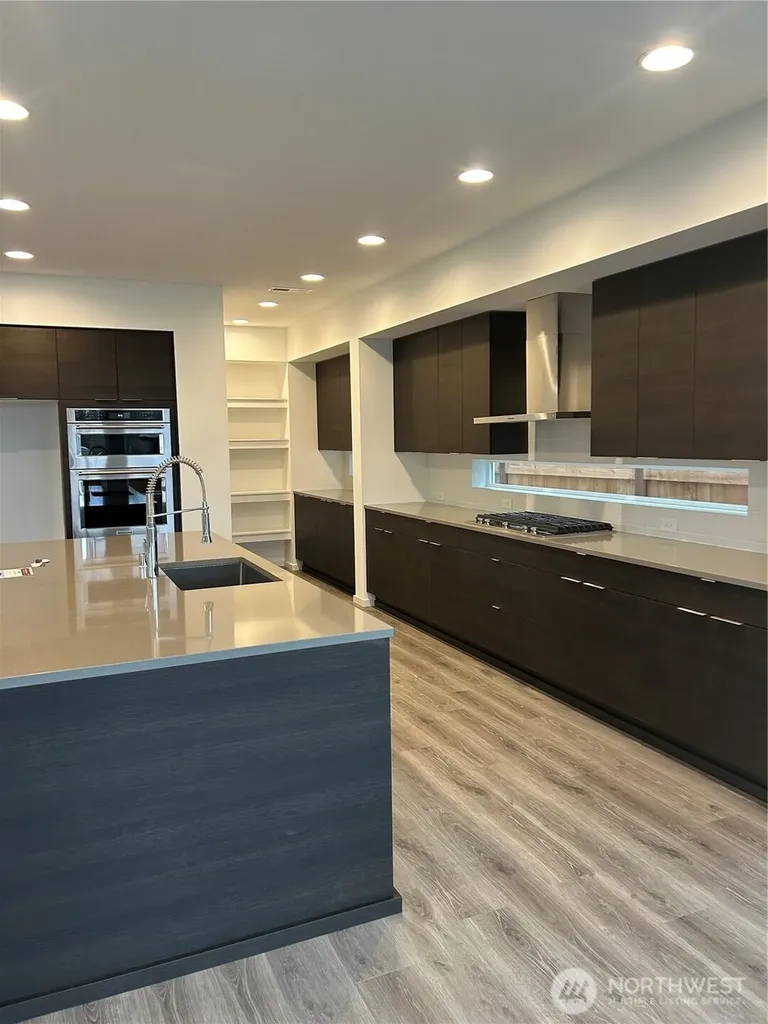 5570 Thomas Ct SE Auburn WA 98092