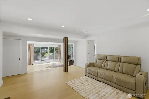 2140 192nd Avenue SE Sammamish WA 98075