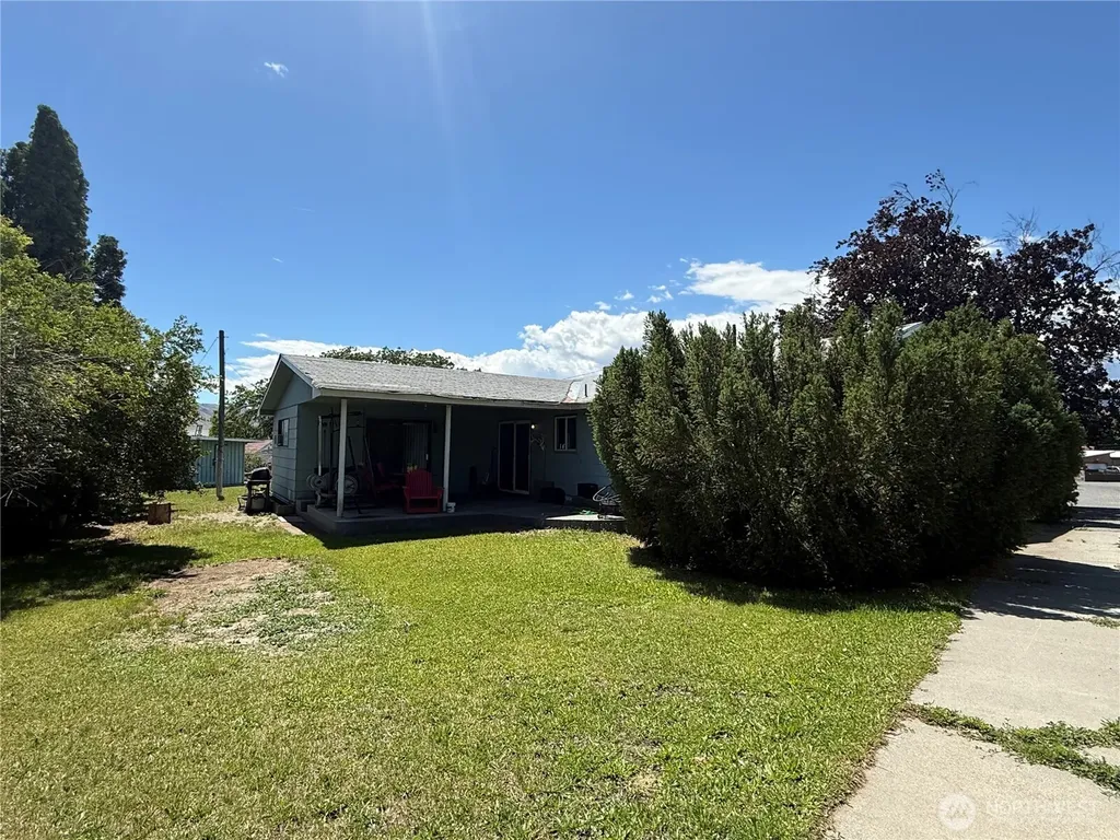 620 Skyview Drive Omak WA 98841