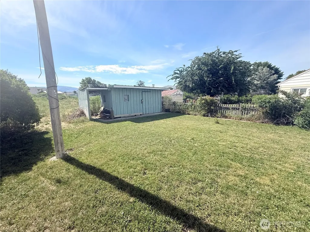 620 Skyview Drive Omak WA 98841