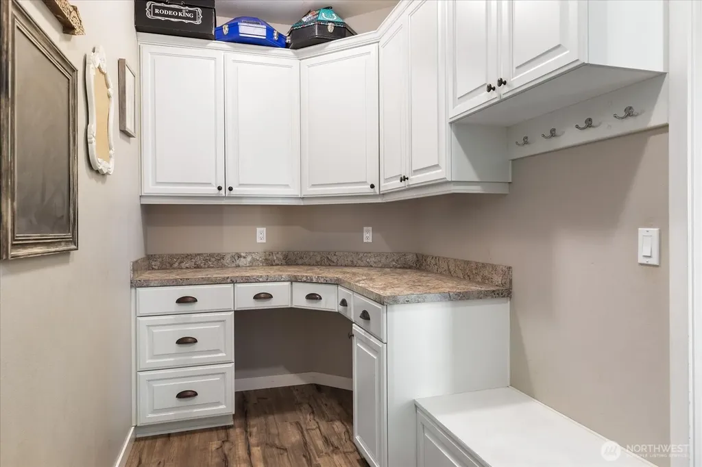 1720 SW Waterside Court Oak Harbor WA 98277