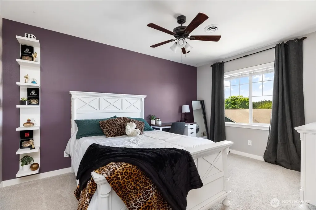 1720 SW Waterside Court Oak Harbor WA 98277