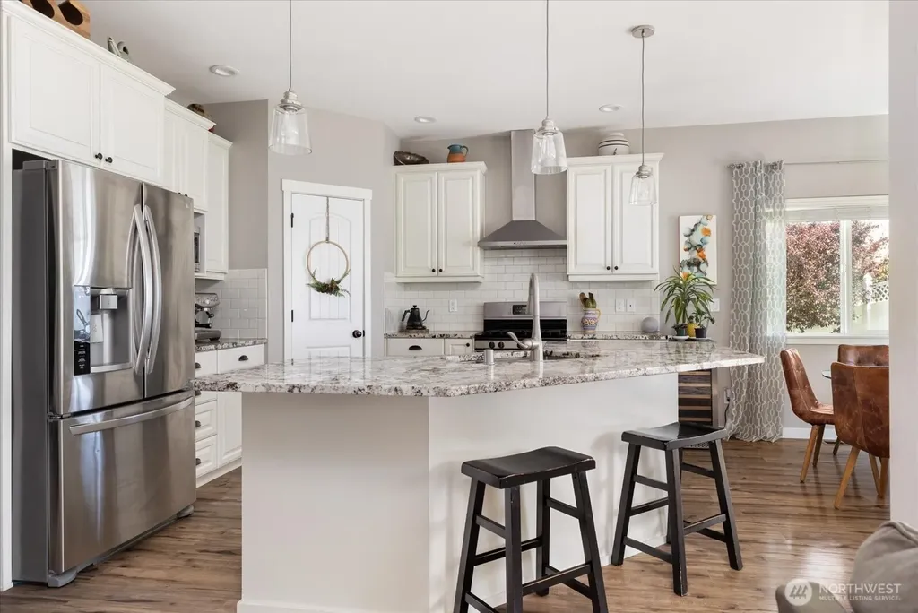 1720 SW Waterside Court Oak Harbor WA 98277