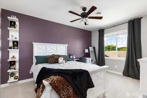 1720 SW Waterside Court Oak Harbor WA 98277
