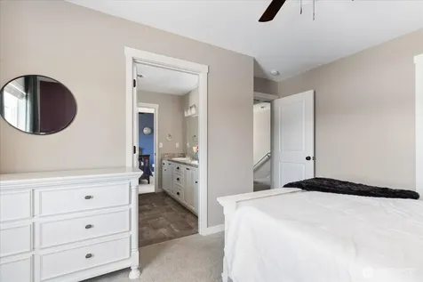 1720 SW Waterside Court Oak Harbor WA 98277