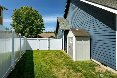 1720 SW Waterside Court Oak Harbor WA 98277