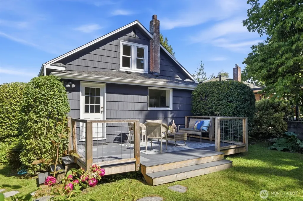 10209 64th Avenue S Seattle WA 98178