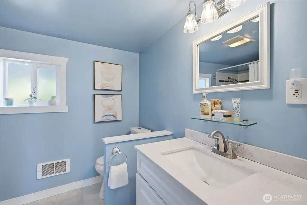 10209 64th Avenue S Seattle WA 98178
