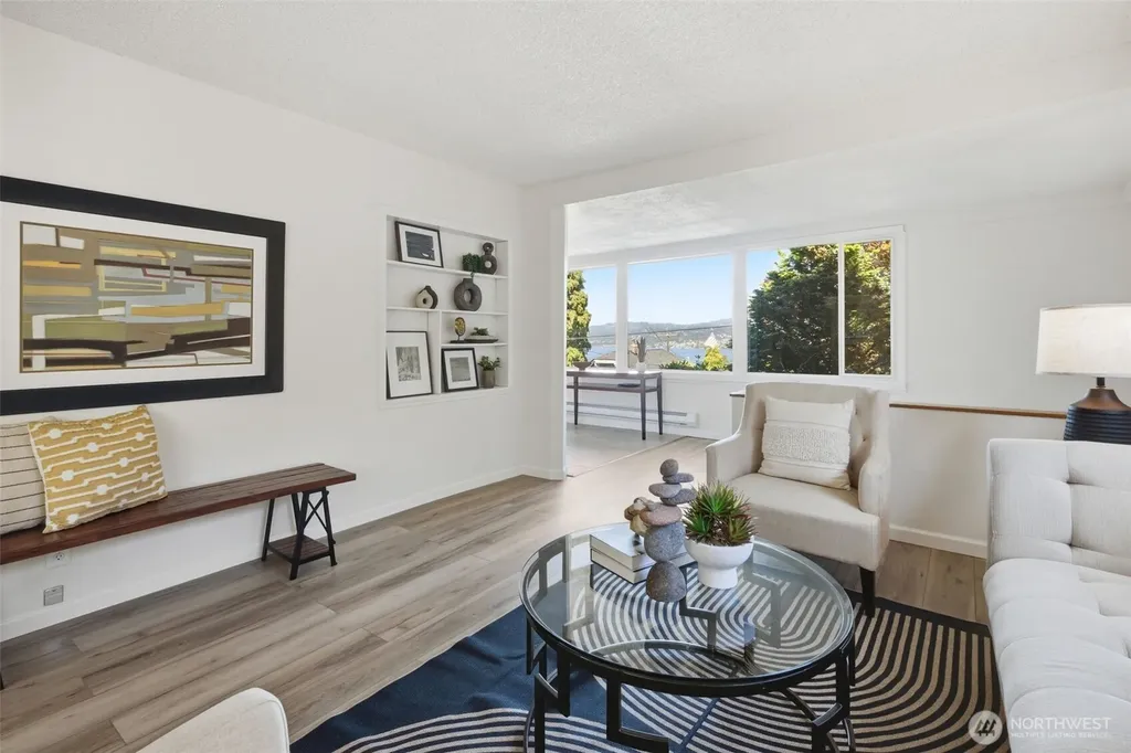 10209 64th Avenue S Seattle WA 98178
