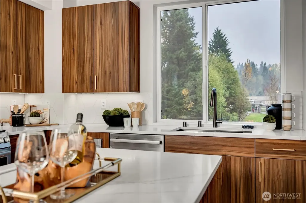 1528 243rd Place SW Bothell WA 98021