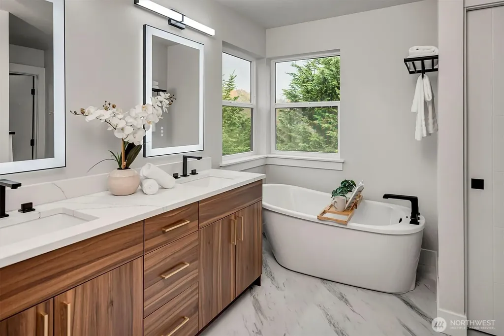 1528 243rd Place SW Bothell WA 98021