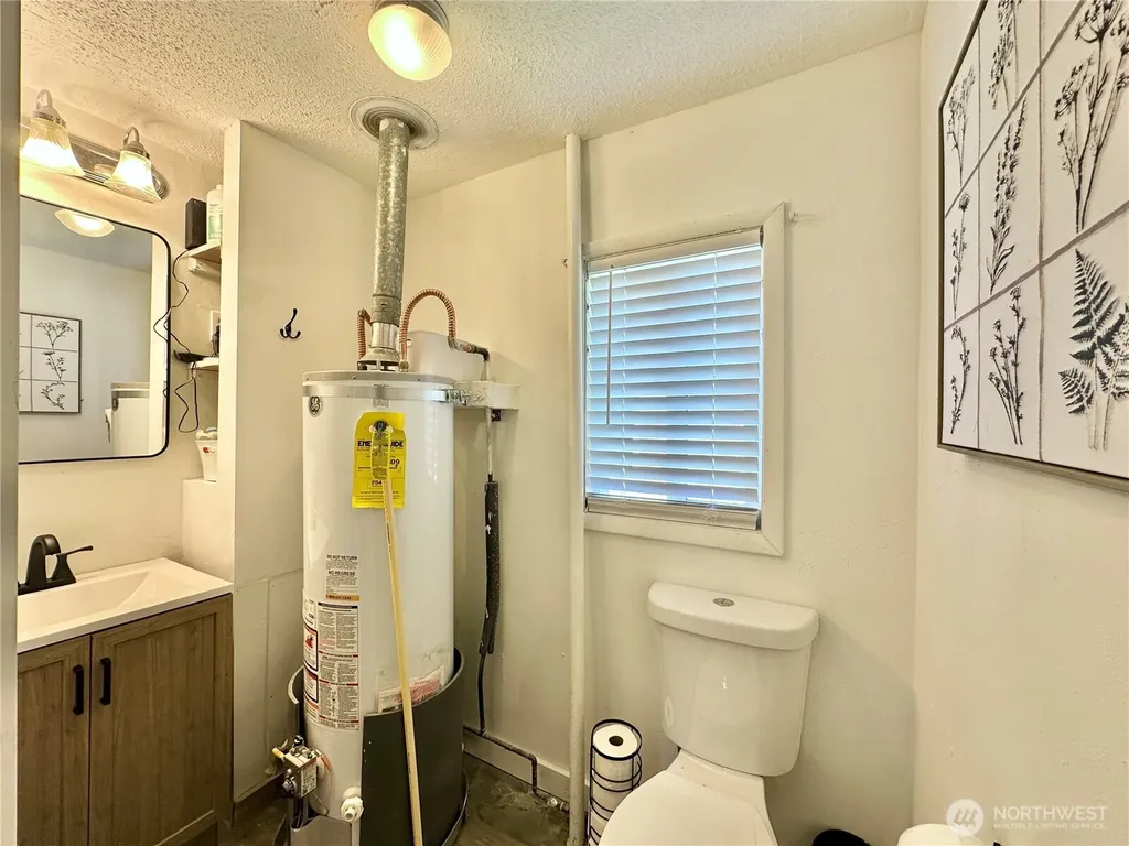 2829 Simpson Avenue Hoquiam WA 98550