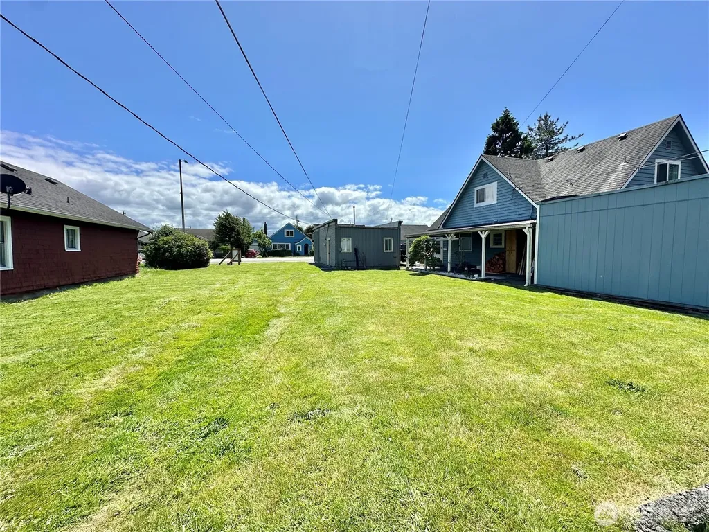 2829 Simpson Avenue Hoquiam WA 98550