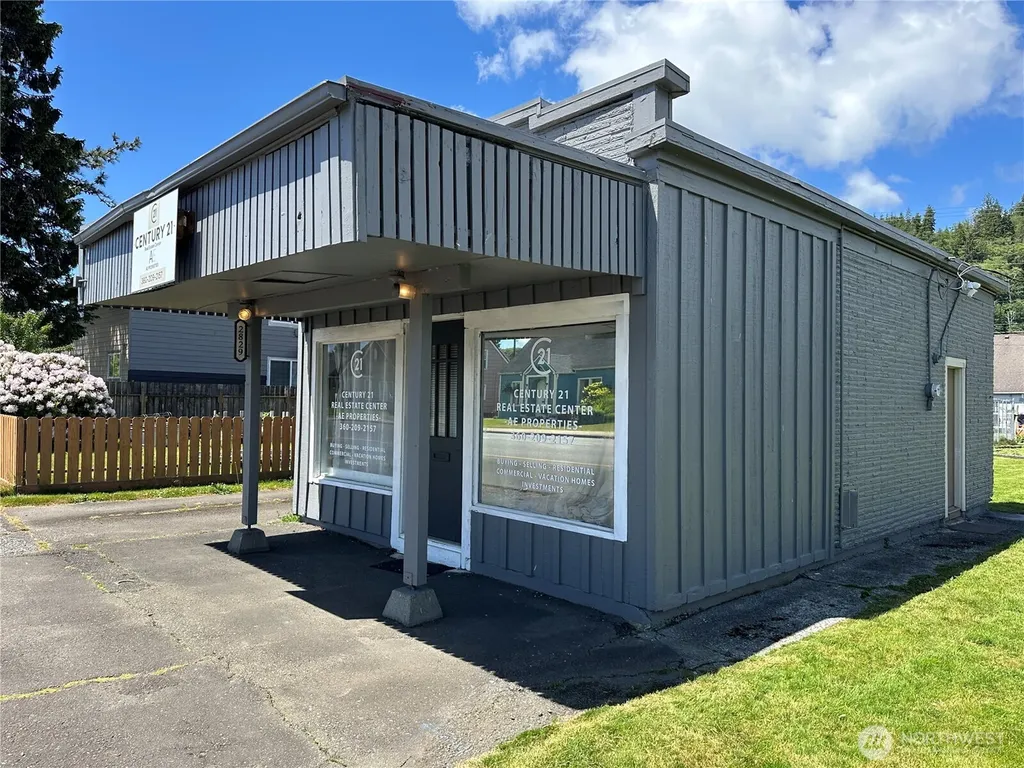 2829 Simpson Avenue Hoquiam WA 98550
