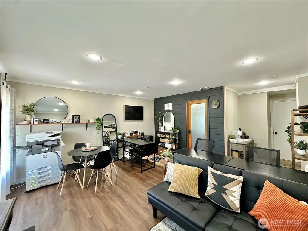 2829 Simpson Avenue Hoquiam WA 98550
