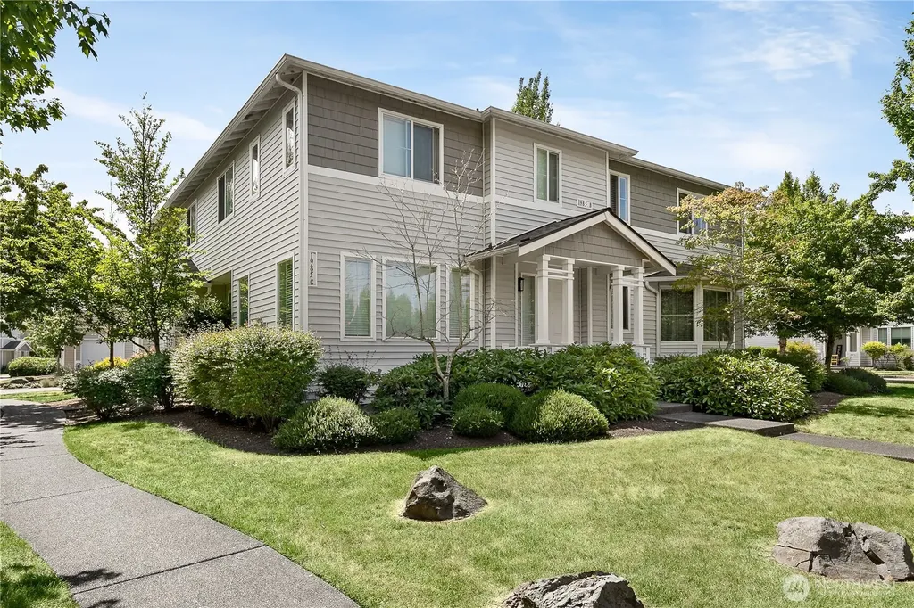 1985 Garry Oaks Avenue Dupont WA 98327