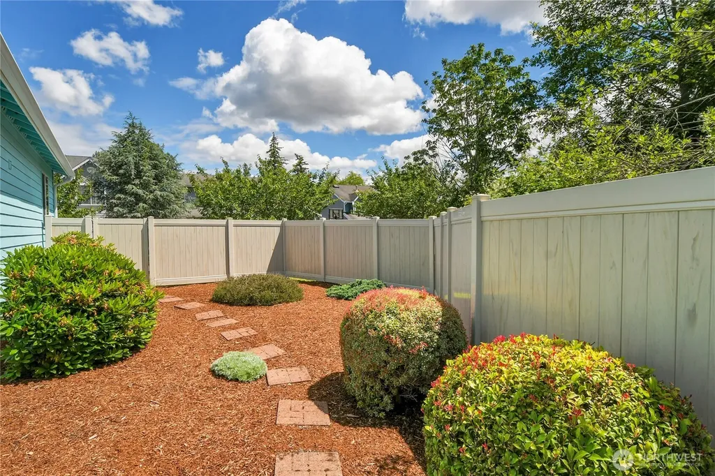 11024 Meridian Place W Everett WA 98204
