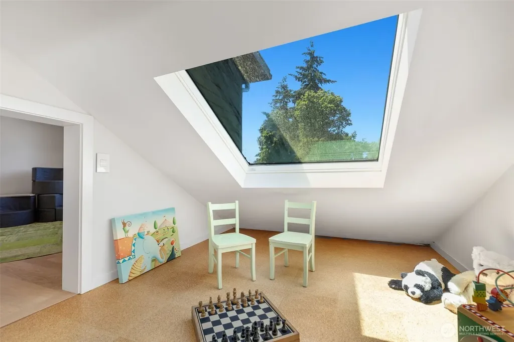 3033 45th Avenue SW Seattle WA 98116