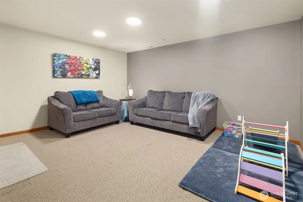 2123 131st Place SW Everett WA 98204