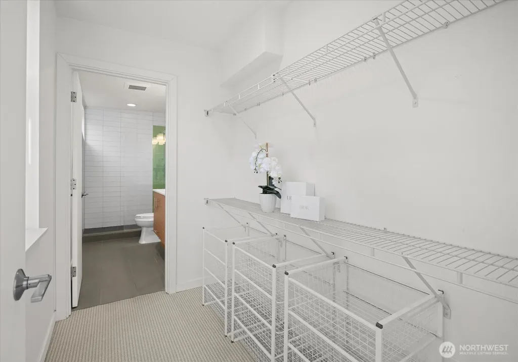 3045 21st Avenue W Seattle WA 98199