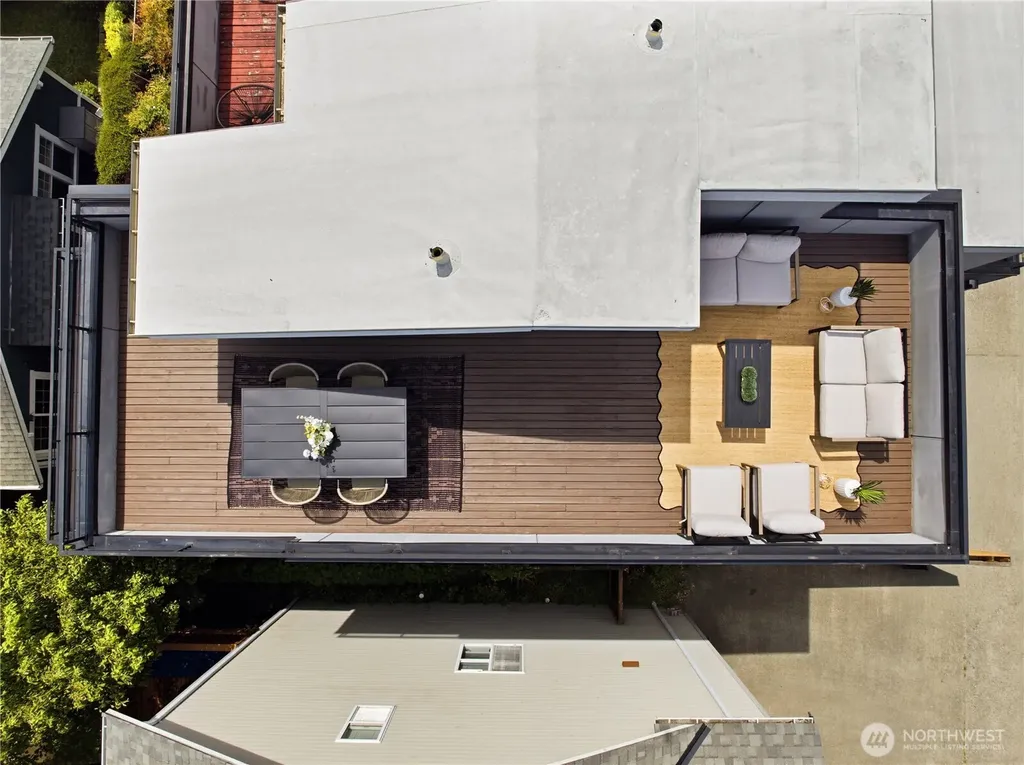 3045 21st Avenue W Seattle WA 98199