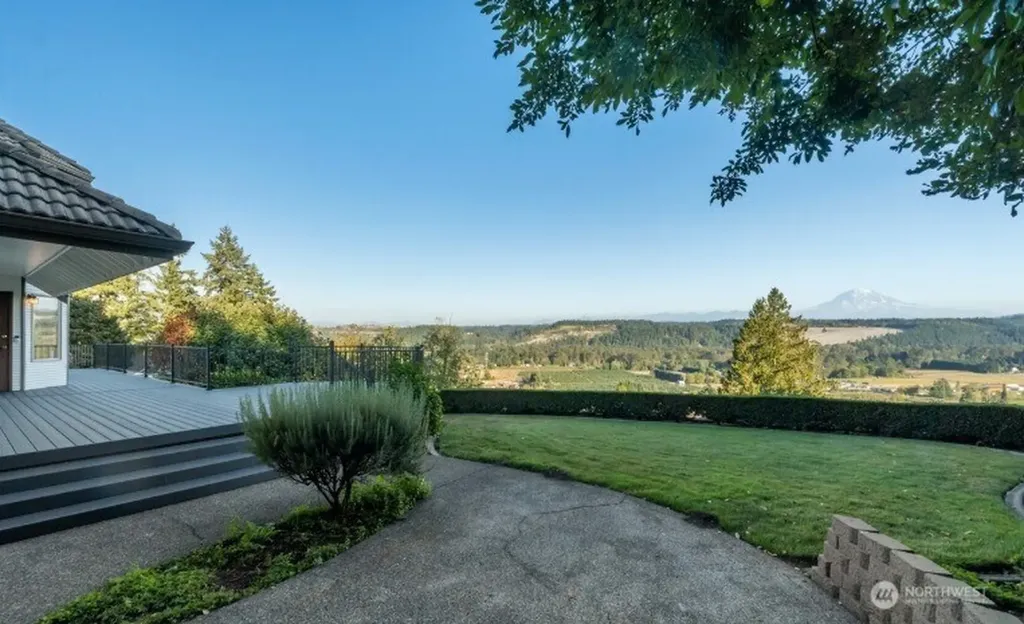 11618 Jennifer Court E Puyallup WA 98374