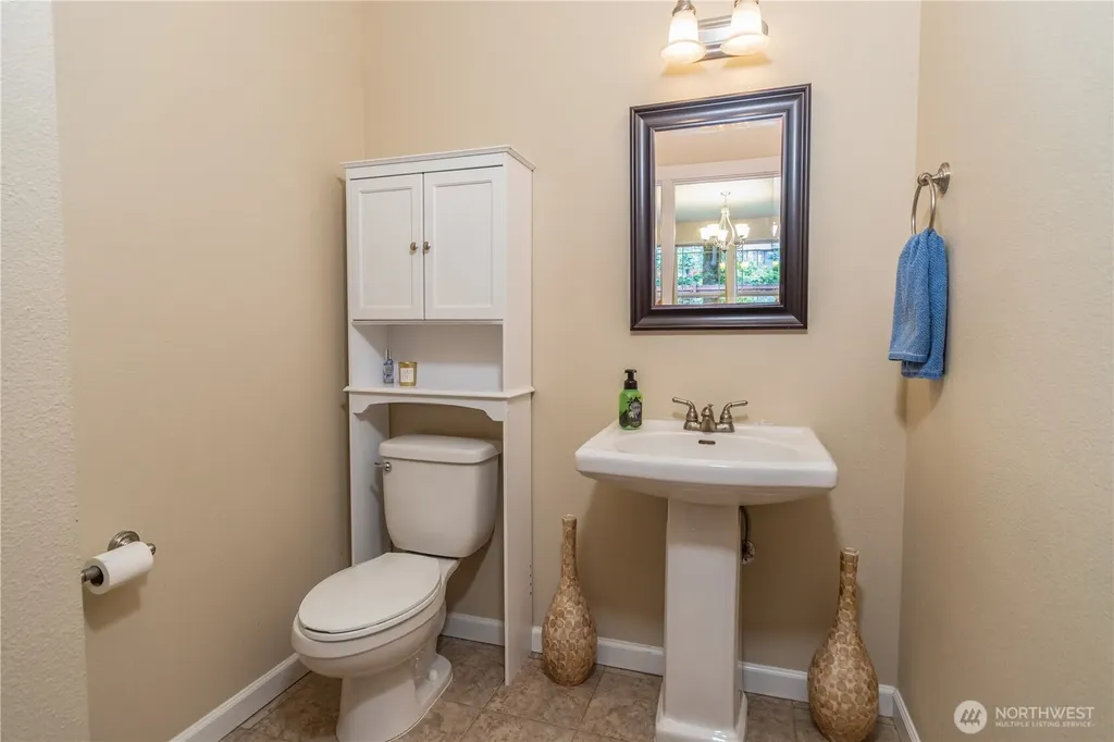 4000 NE Breakwater Court Bremerton WA 98311