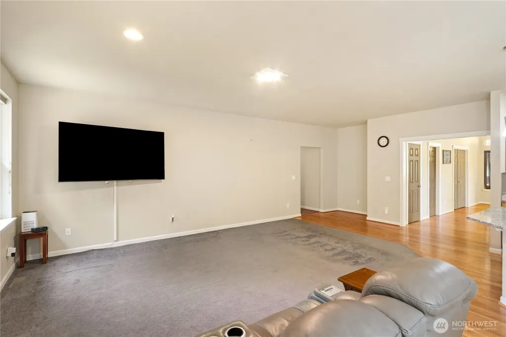 4000 NE Breakwater Court Bremerton WA 98311