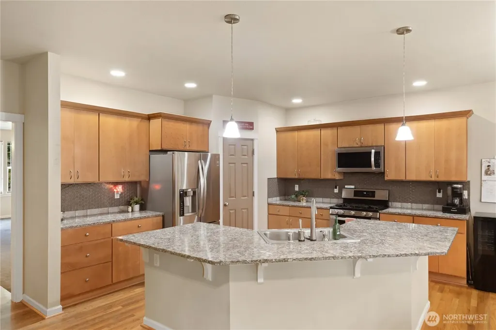 4000 NE Breakwater Court Bremerton WA 98311