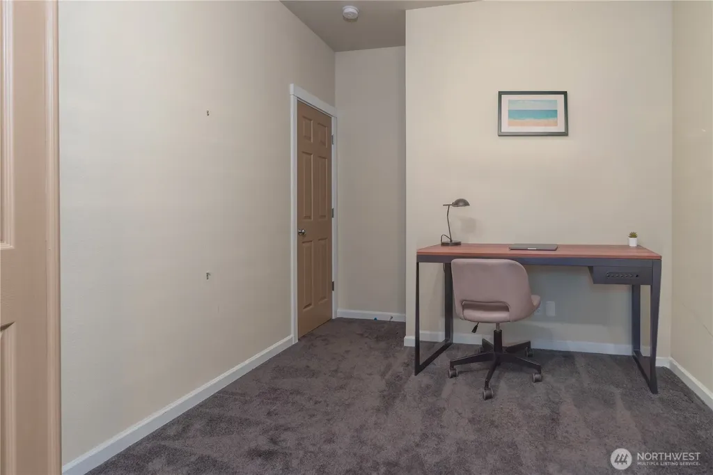 4000 NE Breakwater Court Bremerton WA 98311