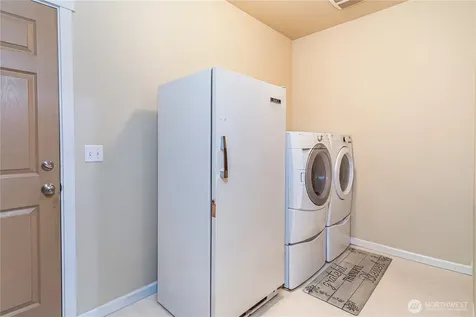 4000 NE Breakwater Court Bremerton WA 98311