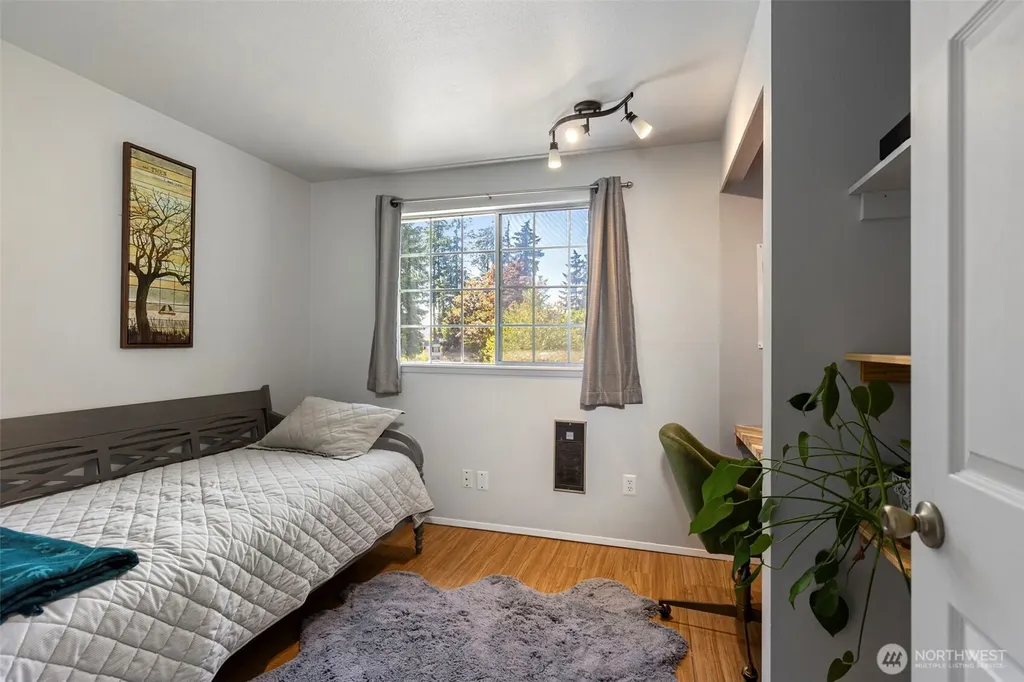 6702 Cortez Place NW Bremerton WA 98311