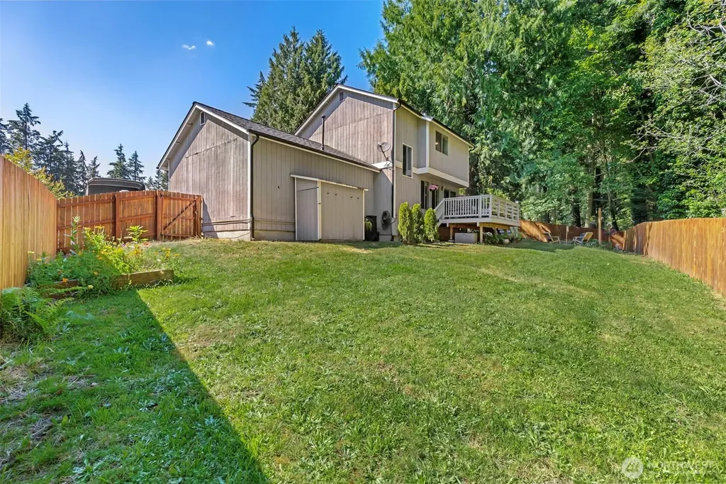 6702 Cortez Place NW Bremerton WA 98311