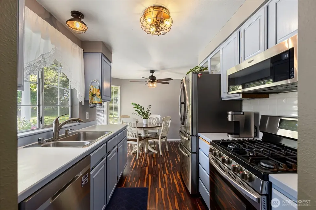 6702 Cortez Place NW Bremerton WA 98311