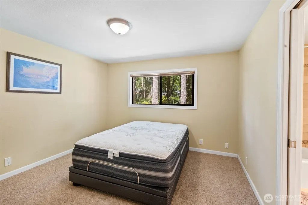 81 N Buckhorn Court Hoodsport WA 98548