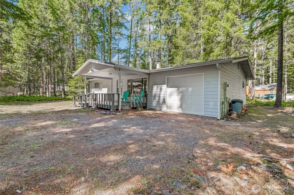 81 N Buckhorn Court Hoodsport WA 98548