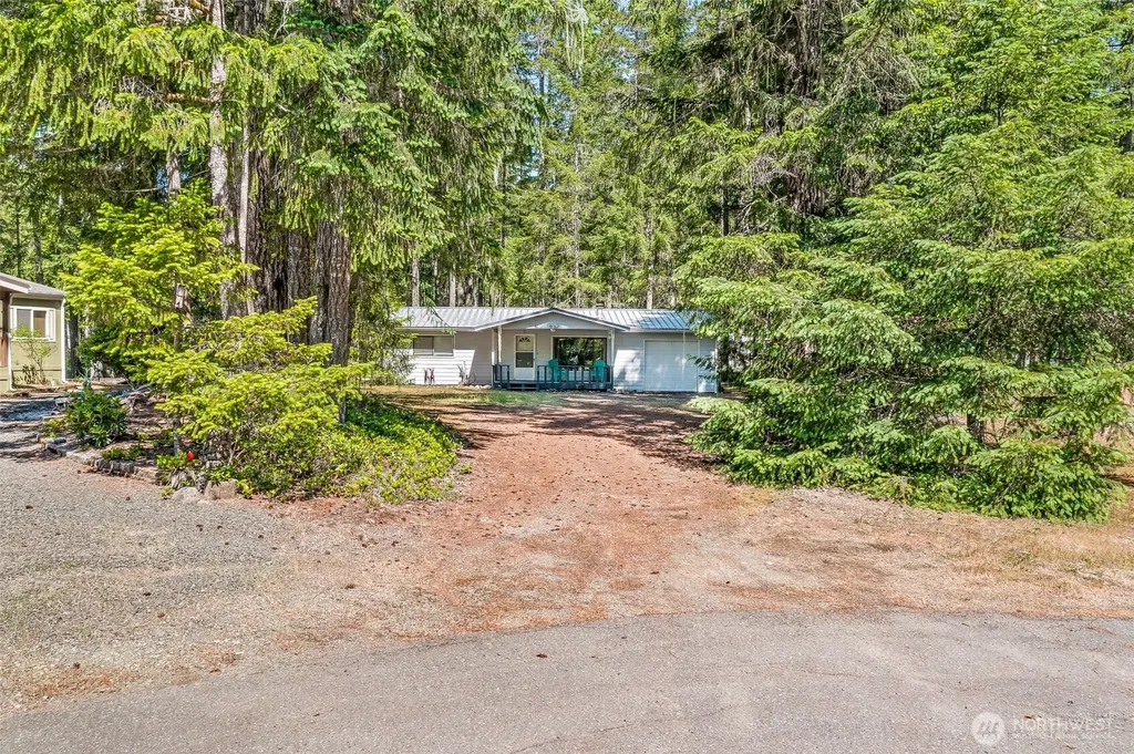 81 N Buckhorn Court Hoodsport WA 98548