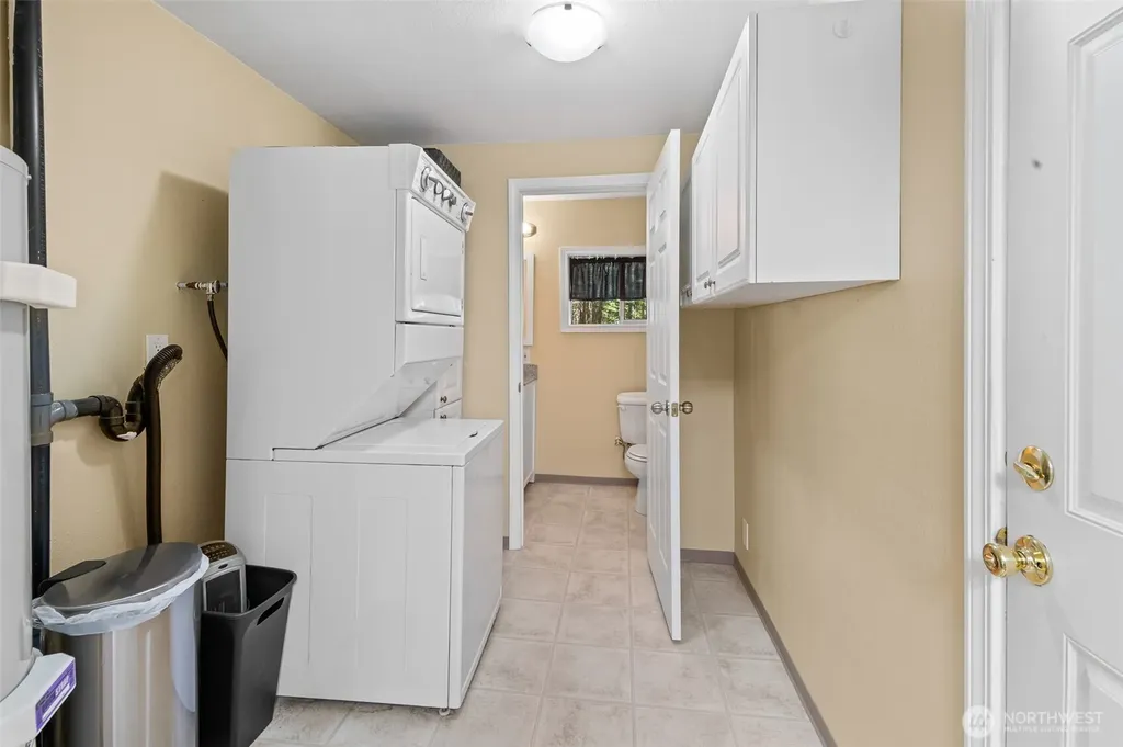 81 N Buckhorn Court Hoodsport WA 98548
