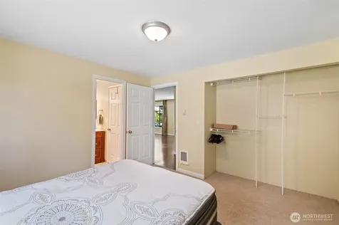 81 N Buckhorn Court Hoodsport WA 98548