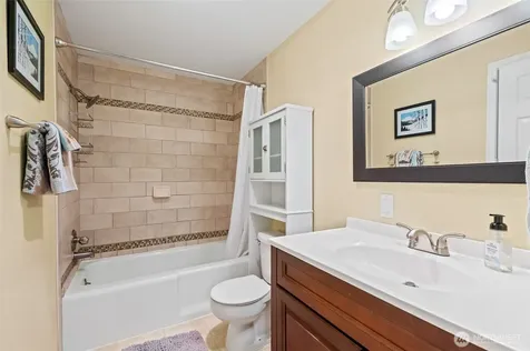 81 N Buckhorn Court Hoodsport WA 98548