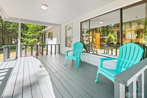 81 N Buckhorn Court Hoodsport WA 98548